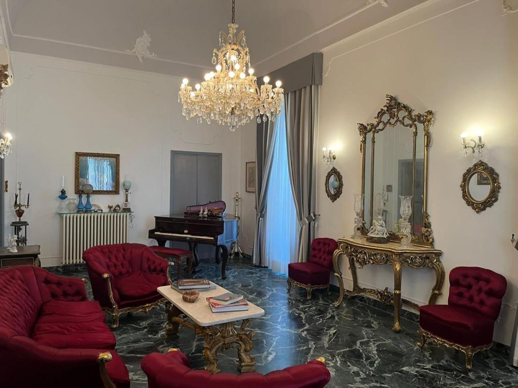 Bed and Breakfast Palazzo Angelelli Галлиполи Экстерьер фото