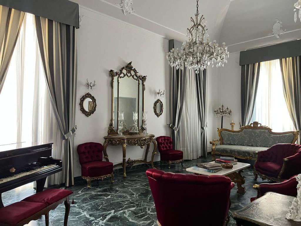 Bed and Breakfast Palazzo Angelelli Галлиполи Экстерьер фото